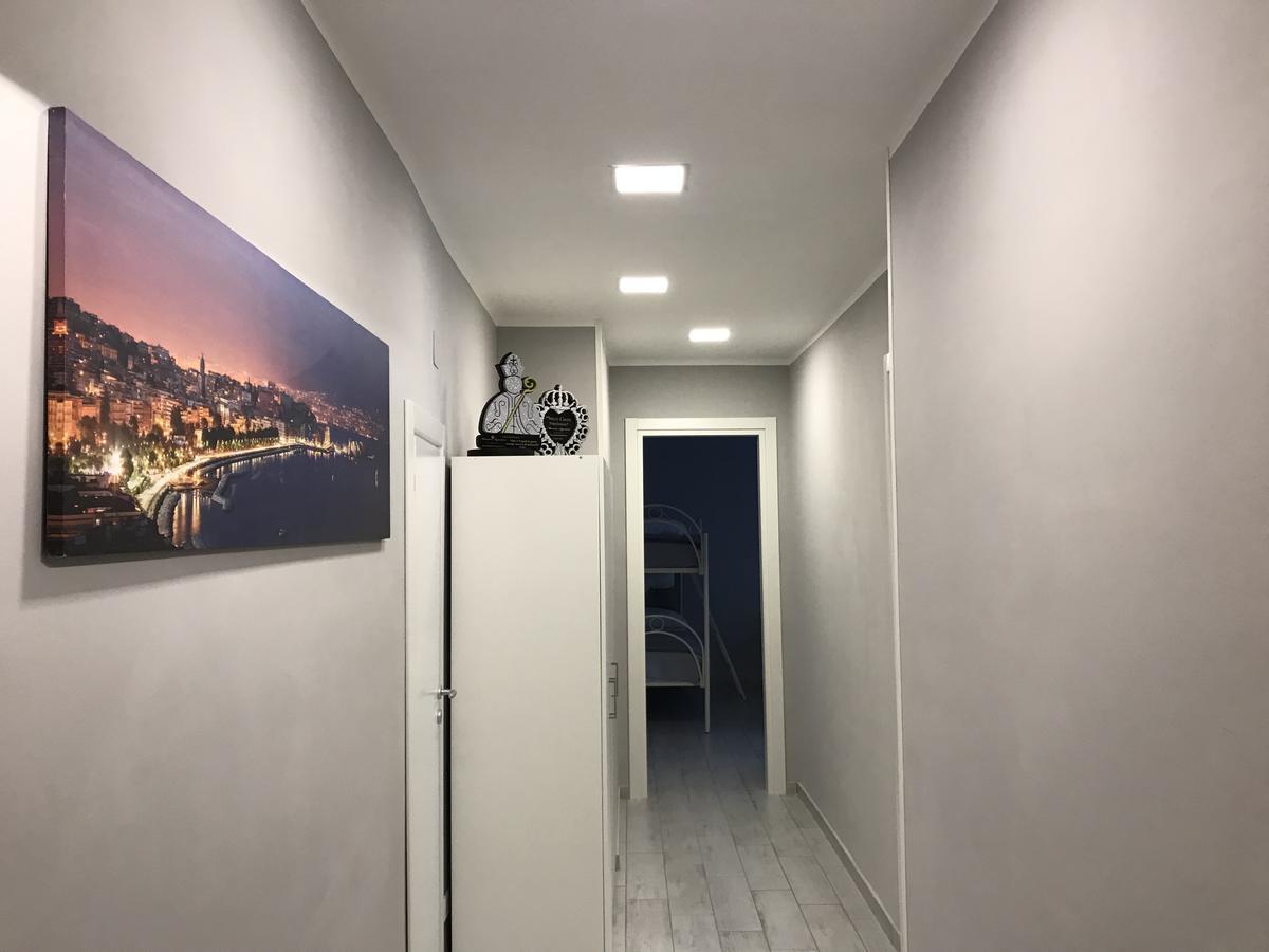 Discover Partenope Napoli Bagian luar foto