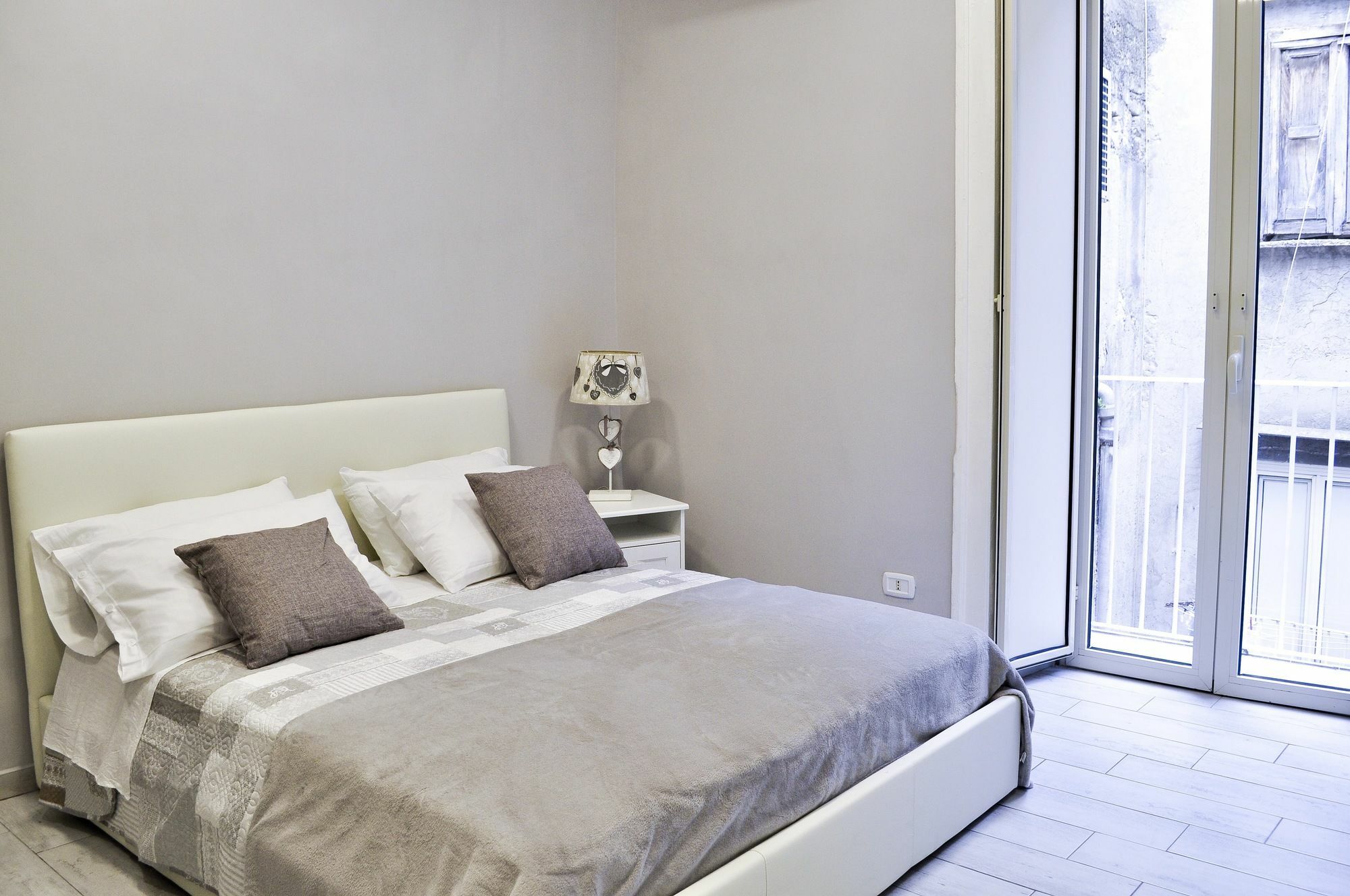 Discover Partenope Napoli Bagian luar foto