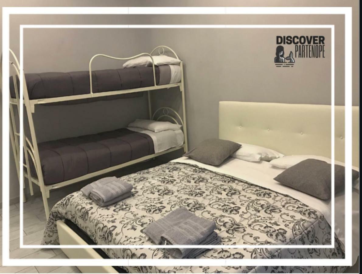Discover Partenope Napoli Bagian luar foto